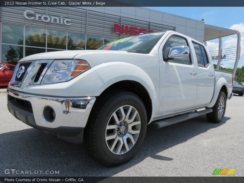 Glacier White / Beige 2013 Nissan Frontier SL Crew Cab