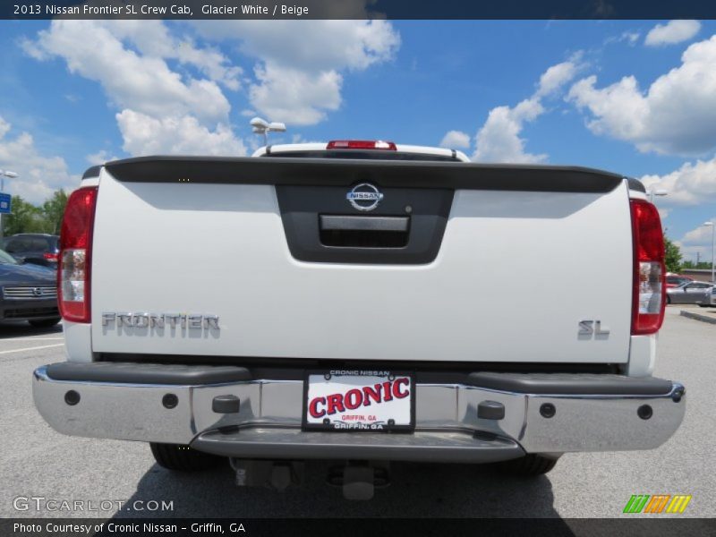 Glacier White / Beige 2013 Nissan Frontier SL Crew Cab