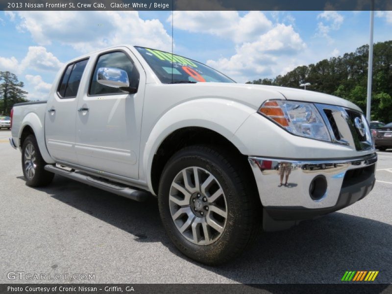 Front 3/4 View of 2013 Frontier SL Crew Cab