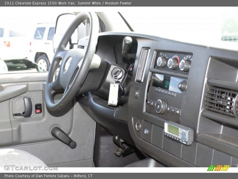 Summit White / Medium Pewter 2011 Chevrolet Express 1500 Work Van