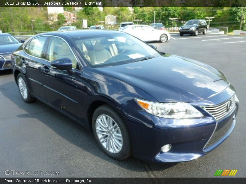 Front 3/4 View of 2013 ES 350