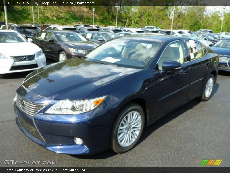Front 3/4 View of 2013 ES 350
