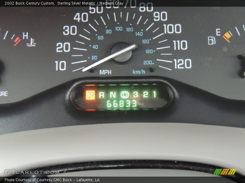 Sterling Silver Metallic / Medium Gray 2002 Buick Century Custom