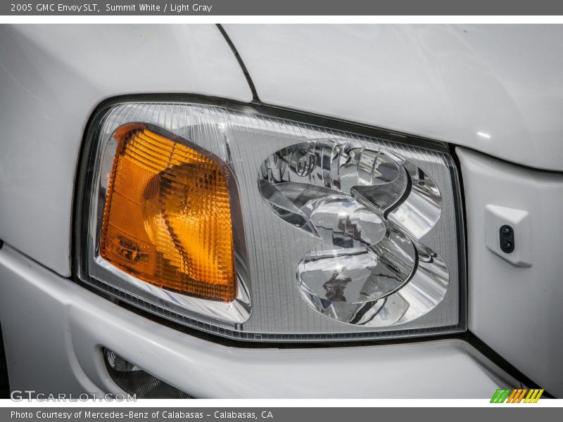 Summit White / Light Gray 2005 GMC Envoy SLT