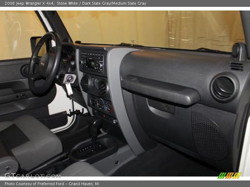 Stone White / Dark Slate Gray/Medium Slate Gray 2008 Jeep Wrangler X 4x4