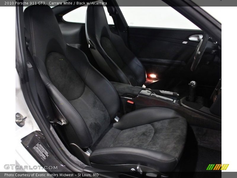 Front Seat of 2010 911 GT3