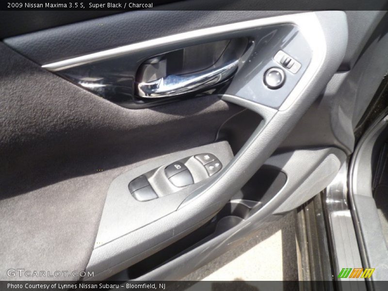 Super Black / Charcoal 2009 Nissan Maxima 3.5 S