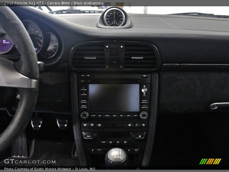 Controls of 2010 911 GT3