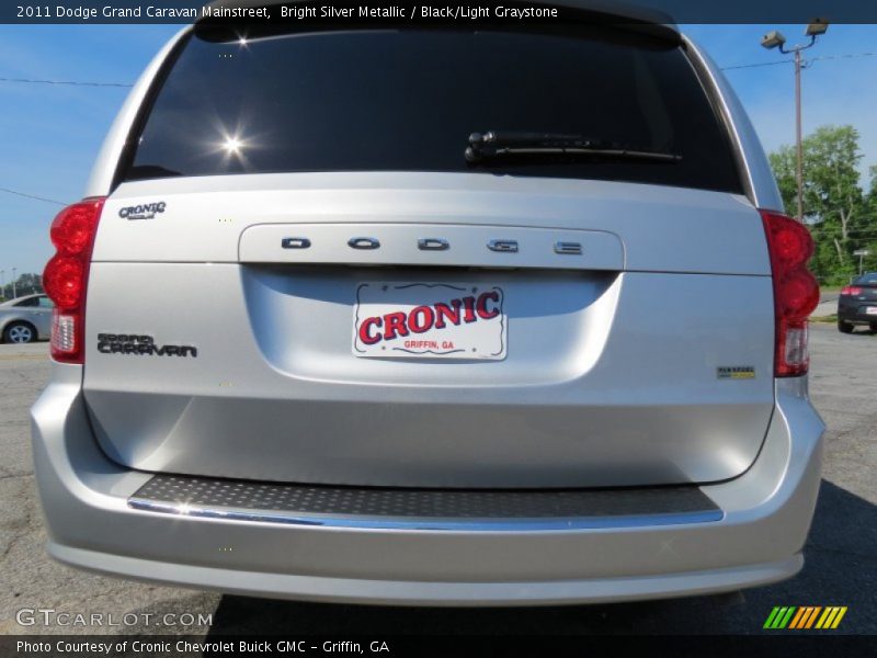 Bright Silver Metallic / Black/Light Graystone 2011 Dodge Grand Caravan Mainstreet