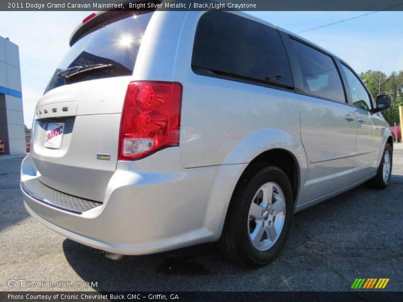 Bright Silver Metallic / Black/Light Graystone 2011 Dodge Grand Caravan Mainstreet