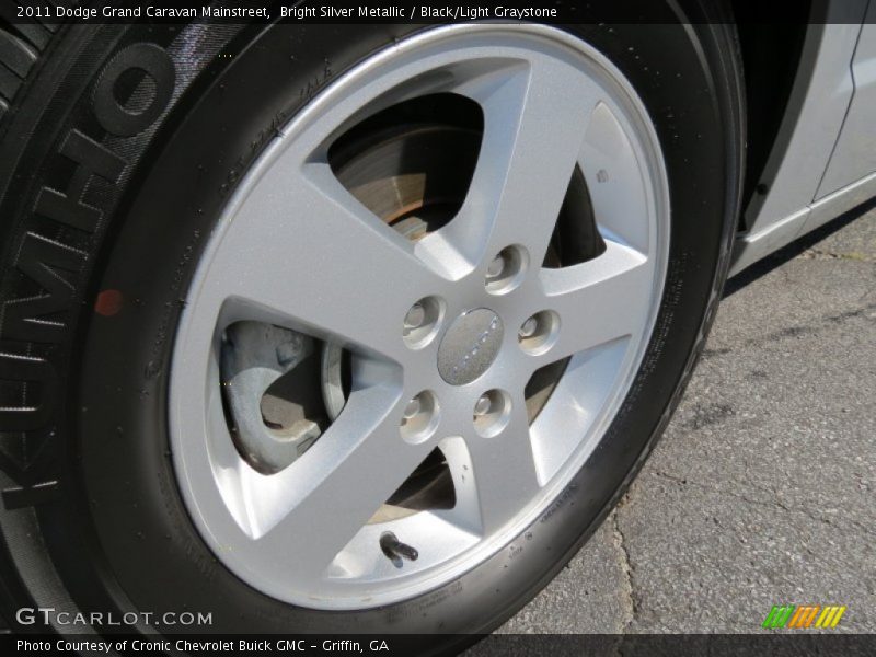 Bright Silver Metallic / Black/Light Graystone 2011 Dodge Grand Caravan Mainstreet