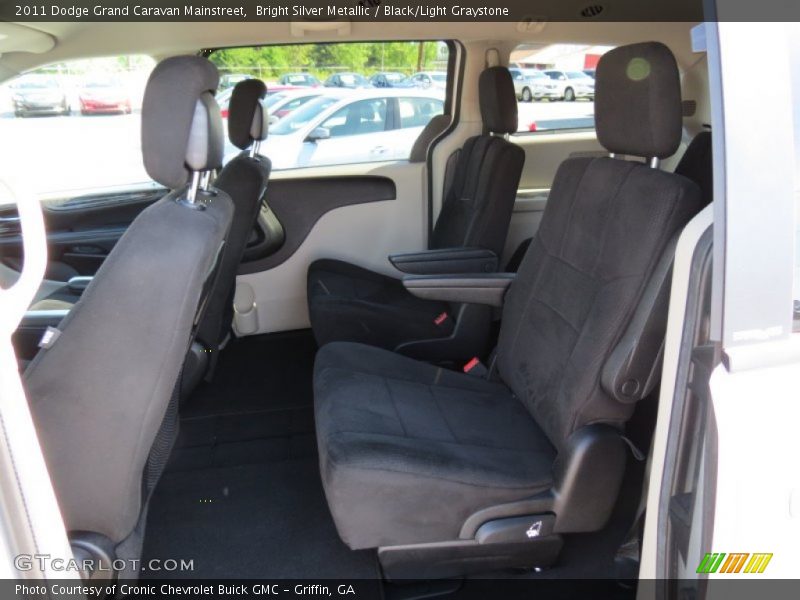 Bright Silver Metallic / Black/Light Graystone 2011 Dodge Grand Caravan Mainstreet