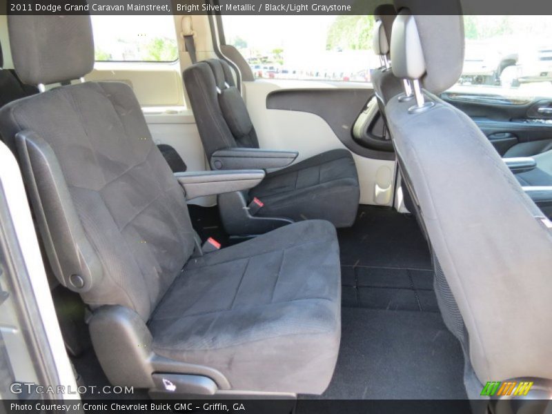 Bright Silver Metallic / Black/Light Graystone 2011 Dodge Grand Caravan Mainstreet