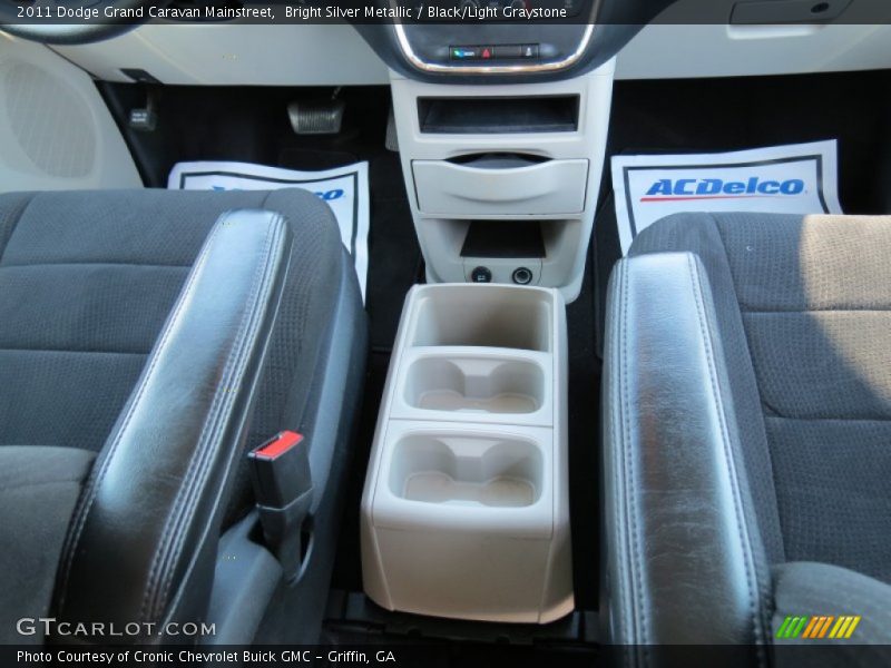 Bright Silver Metallic / Black/Light Graystone 2011 Dodge Grand Caravan Mainstreet