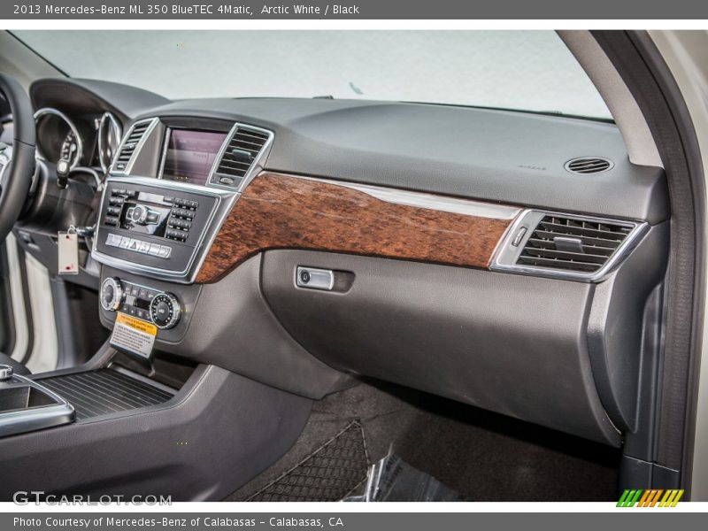 Arctic White / Black 2013 Mercedes-Benz ML 350 BlueTEC 4Matic