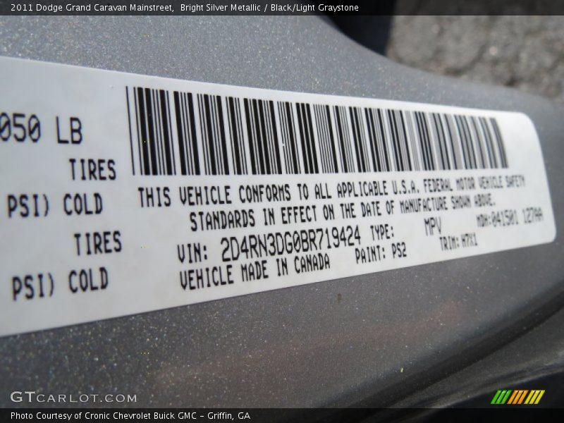 Bright Silver Metallic / Black/Light Graystone 2011 Dodge Grand Caravan Mainstreet