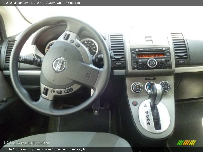 Aspen White / Charcoal 2010 Nissan Sentra 2.0 SR