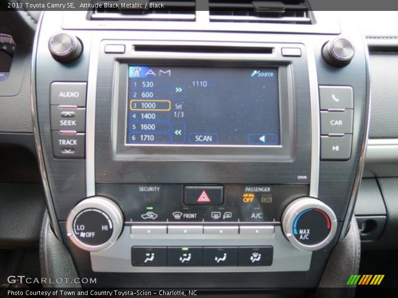 Attitude Black Metallic / Black 2013 Toyota Camry SE