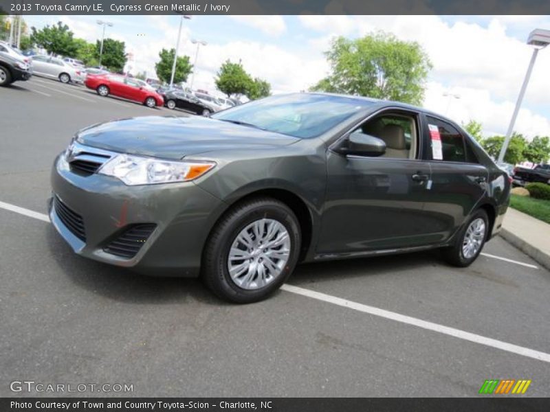 Cypress Green Metallic / Ivory 2013 Toyota Camry LE