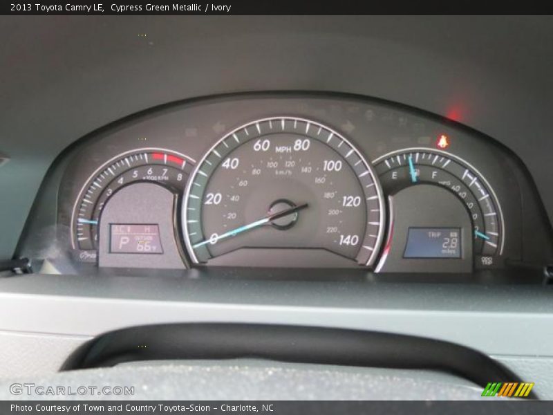 Cypress Green Metallic / Ivory 2013 Toyota Camry LE