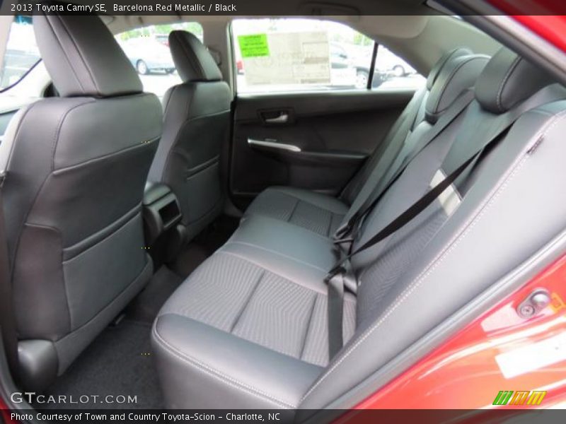 Barcelona Red Metallic / Black 2013 Toyota Camry SE