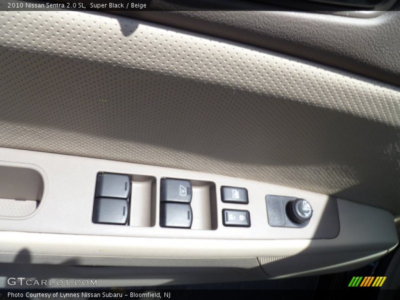 Super Black / Beige 2010 Nissan Sentra 2.0 SL
