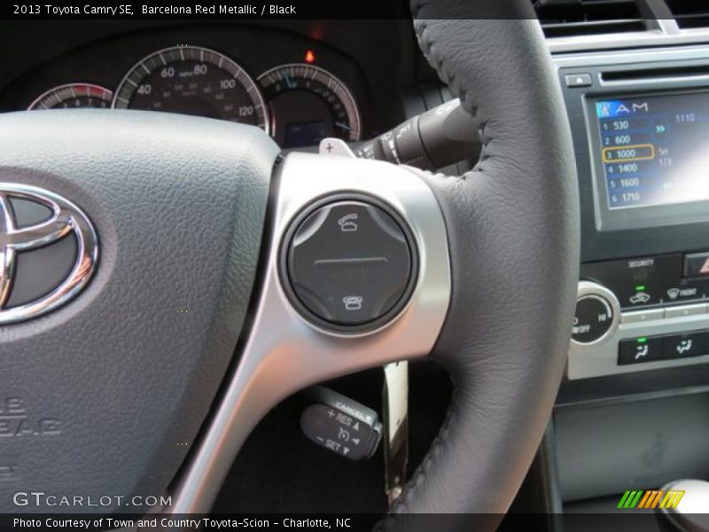 Barcelona Red Metallic / Black 2013 Toyota Camry SE