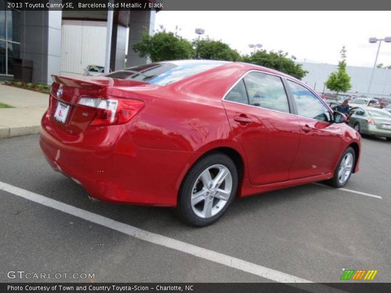 Barcelona Red Metallic / Black 2013 Toyota Camry SE