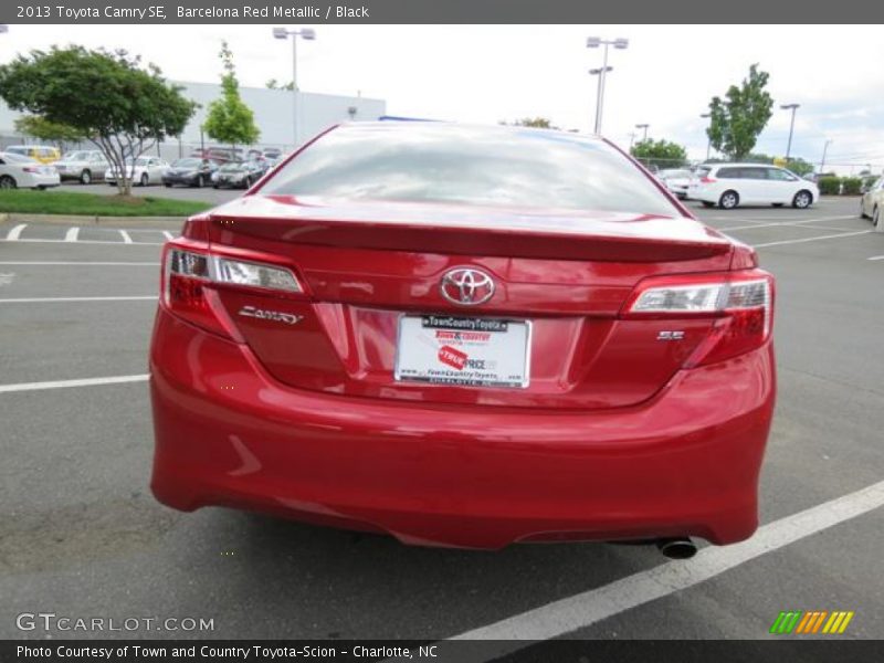 Barcelona Red Metallic / Black 2013 Toyota Camry SE