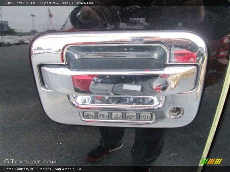 Black / Camel/Tan 2009 Ford F150 XLT SuperCrew