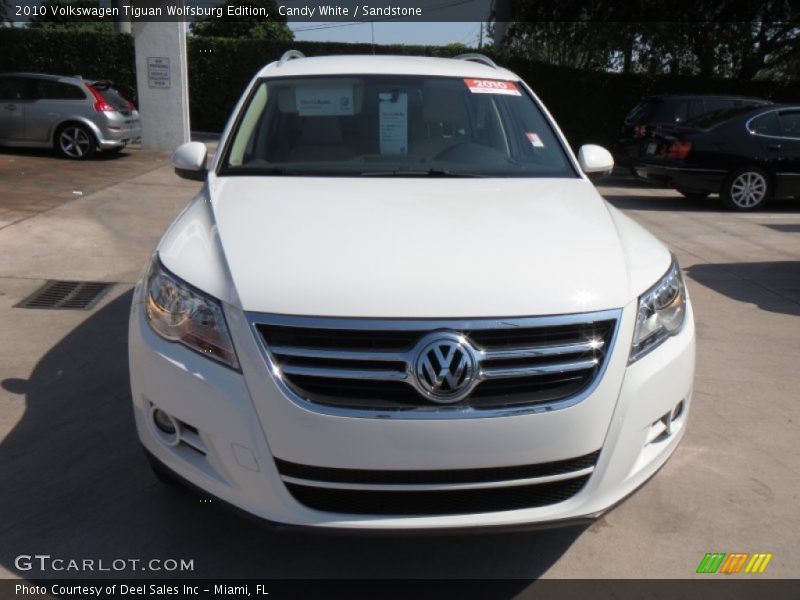 Candy White / Sandstone 2010 Volkswagen Tiguan Wolfsburg Edition