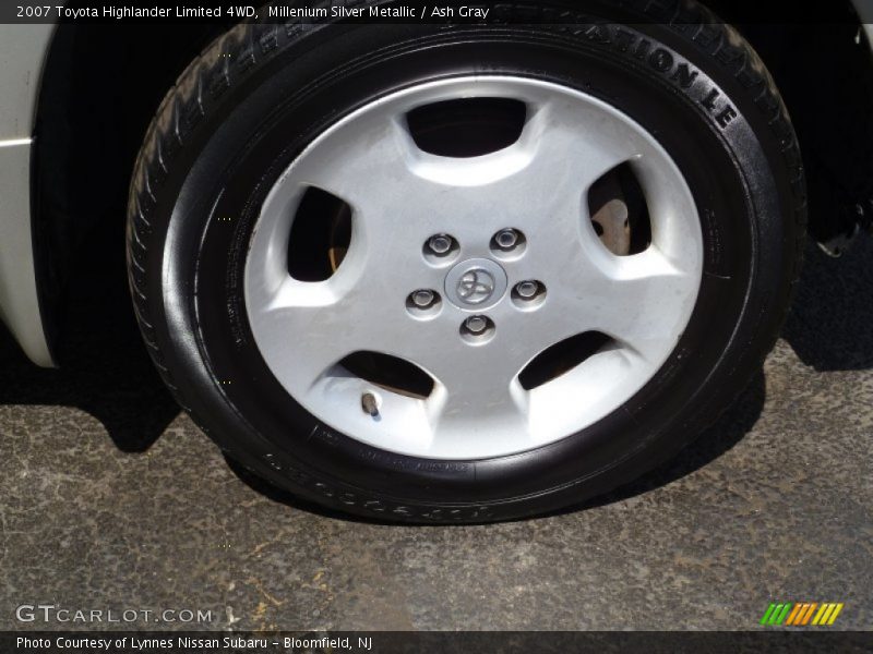 Millenium Silver Metallic / Ash Gray 2007 Toyota Highlander Limited 4WD