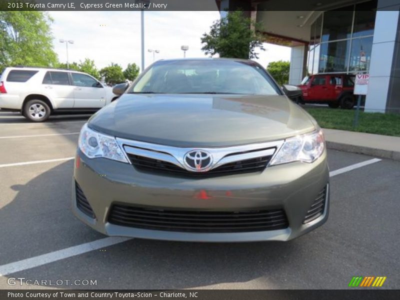 Cypress Green Metallic / Ivory 2013 Toyota Camry LE