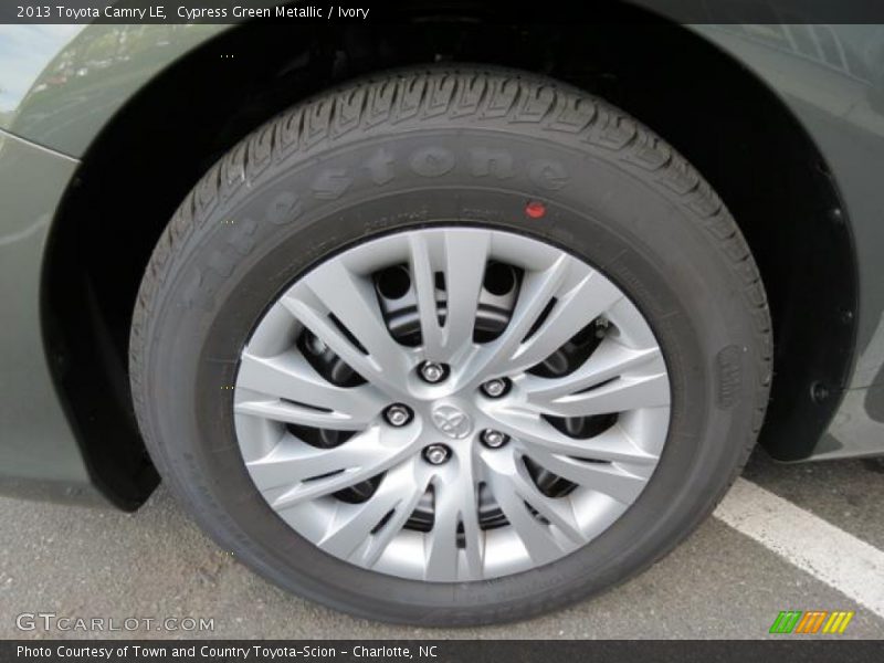 Cypress Green Metallic / Ivory 2013 Toyota Camry LE