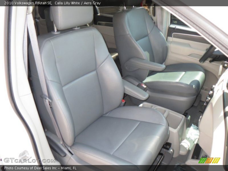 Calla Lilly White / Aero Gray 2010 Volkswagen Routan SE
