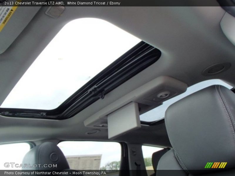 Sunroof of 2013 Traverse LTZ AWD