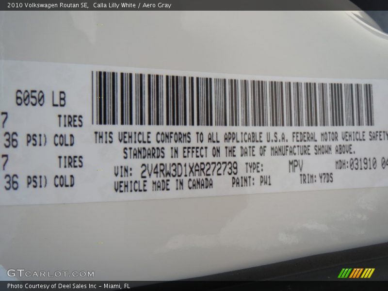 Calla Lilly White / Aero Gray 2010 Volkswagen Routan SE