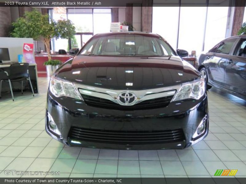 Attitude Black Metallic / Ash 2013 Toyota Camry XLE