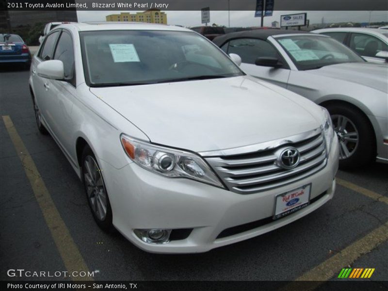 Blizzard White Pearl / Ivory 2011 Toyota Avalon Limited