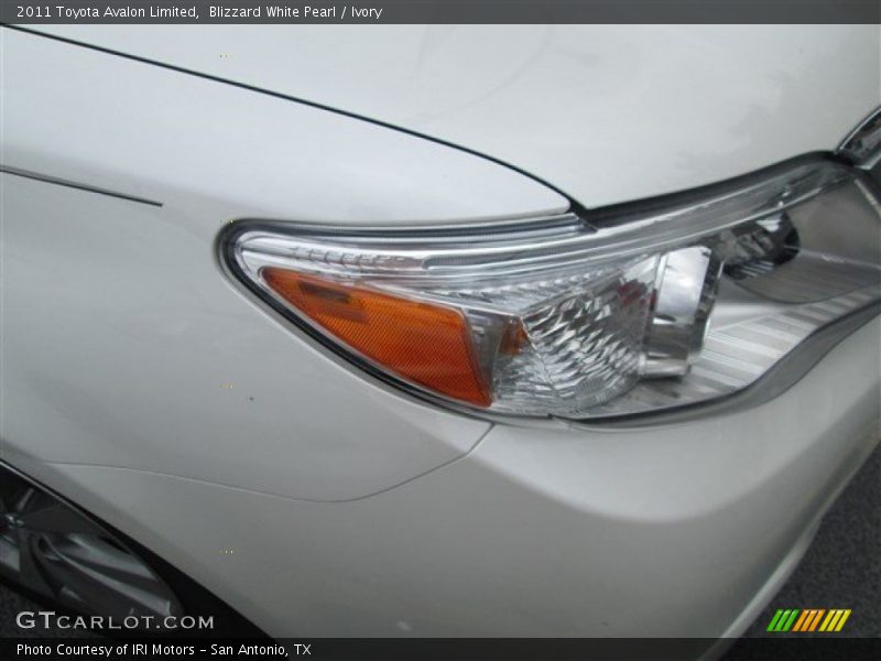 Blizzard White Pearl / Ivory 2011 Toyota Avalon Limited