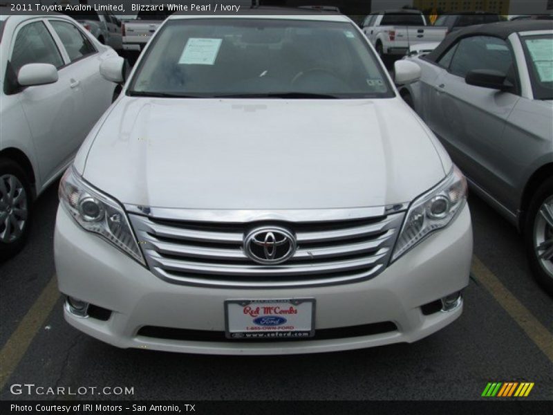 Blizzard White Pearl / Ivory 2011 Toyota Avalon Limited