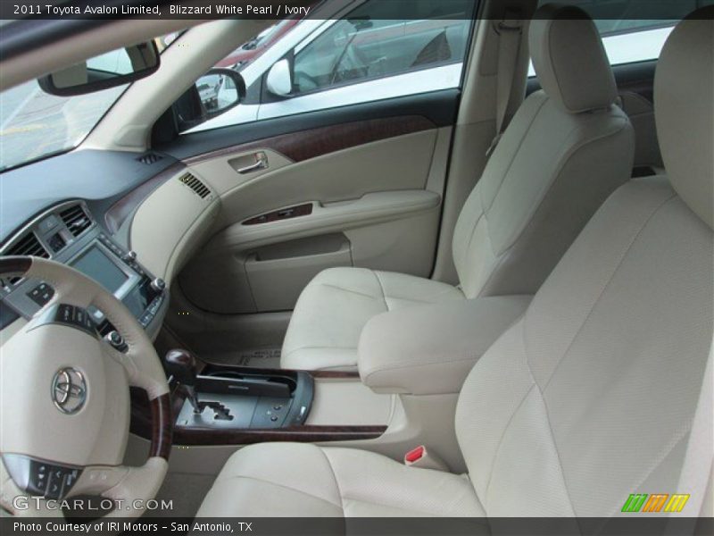 Blizzard White Pearl / Ivory 2011 Toyota Avalon Limited