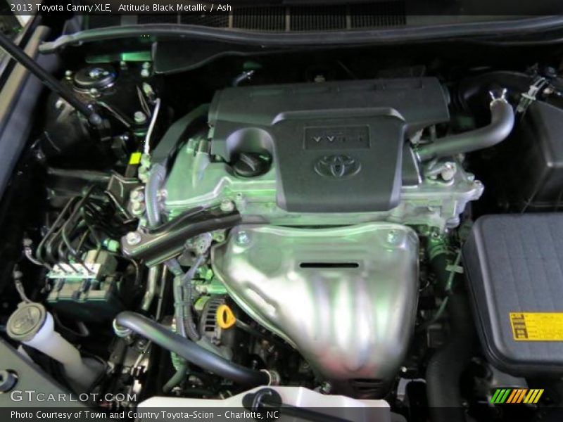 Attitude Black Metallic / Ash 2013 Toyota Camry XLE