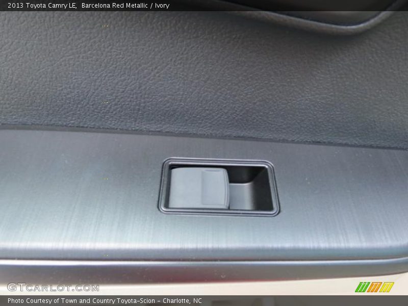 Barcelona Red Metallic / Ivory 2013 Toyota Camry LE