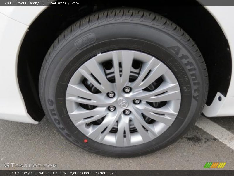 Super White / Ivory 2013 Toyota Camry LE