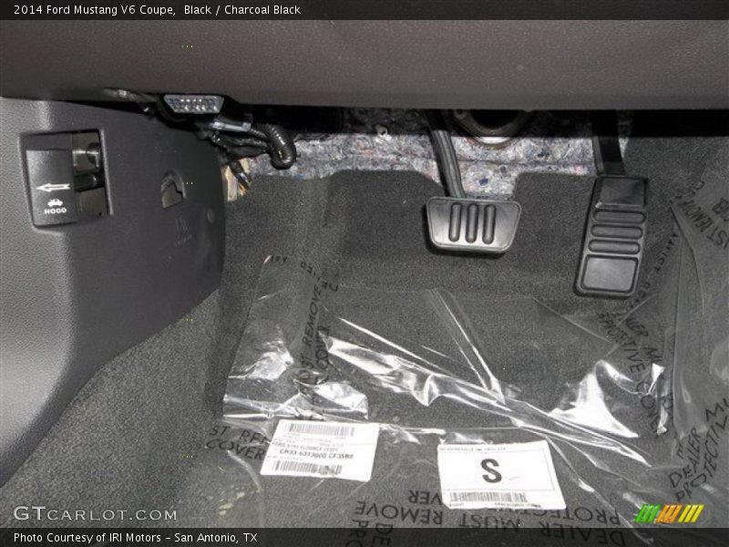 Black / Charcoal Black 2014 Ford Mustang V6 Coupe