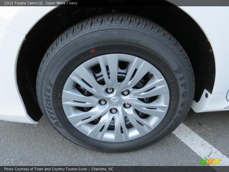Super White / Ivory 2013 Toyota Camry LE