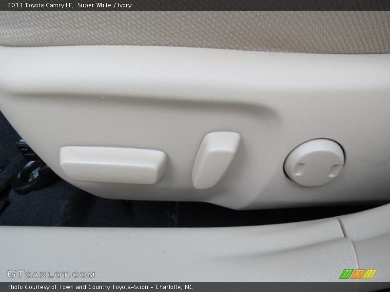Super White / Ivory 2013 Toyota Camry LE