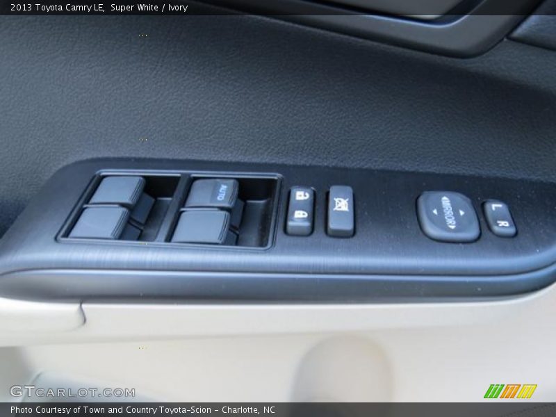 Super White / Ivory 2013 Toyota Camry LE