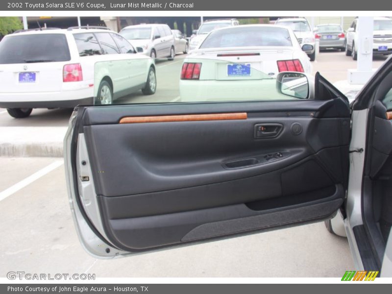 Door Panel of 2002 Solara SLE V6 Coupe